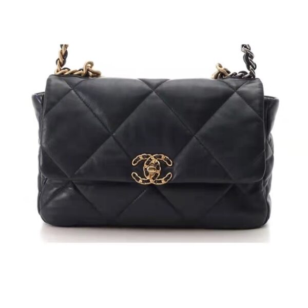 CHANEL 19 Bag