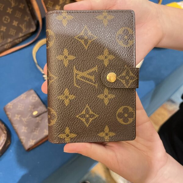 LV 皮包