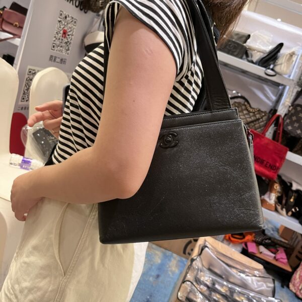 Chanel 黑