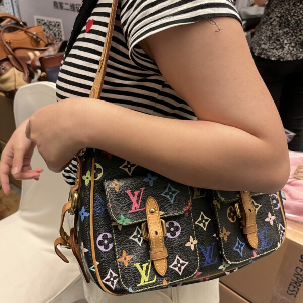 LV 三彩