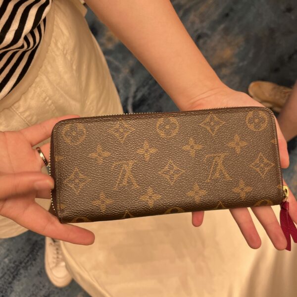 LV wallet