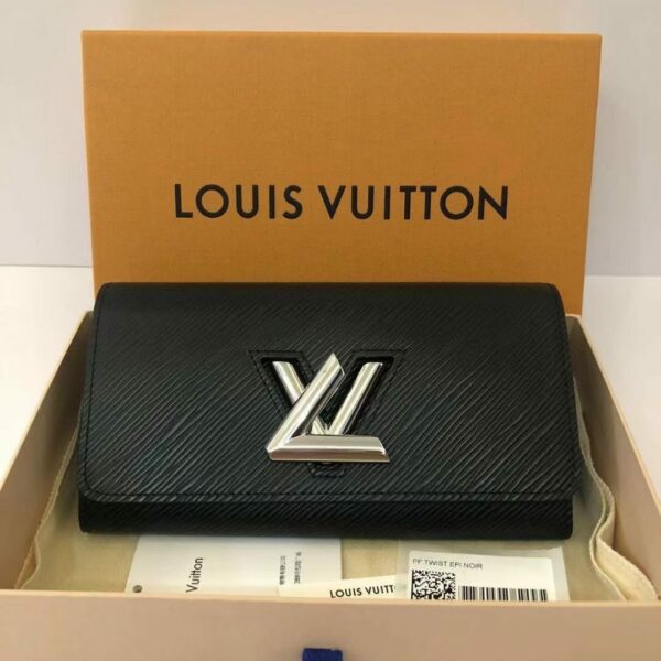 Lv twist brand new 全新整套